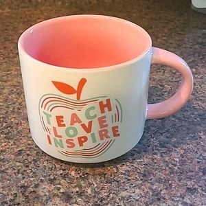 NWT Teacher Mug - Teach, Love, Inspire - Apple - Teacher Appreciation Week 🍎